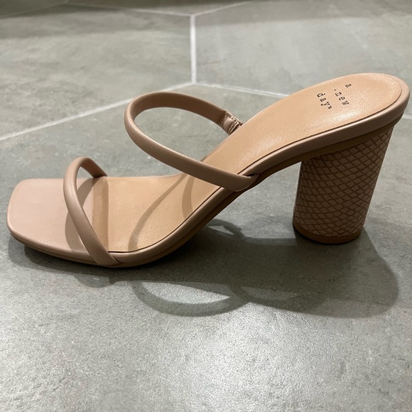 A new day - tan rounded block heel, with a square toe - Picture 2 of 13